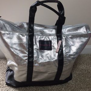 NWT Silver Victoria secret weekender bag!😍😍